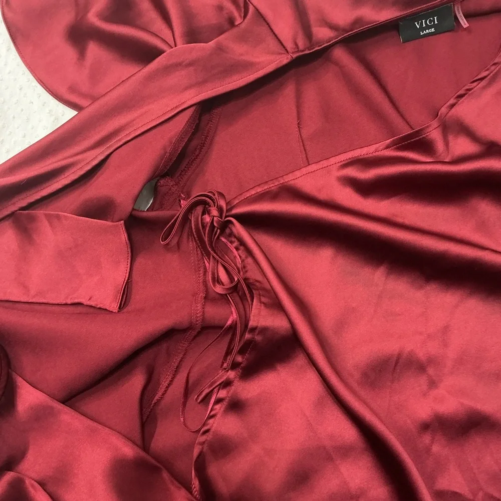 Vici Frame of Mind Burgundy Satin Wrap Dress Size LARGE